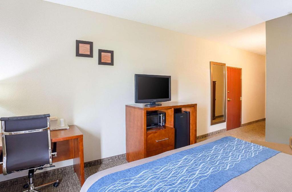 Comfort I-80 Hotel