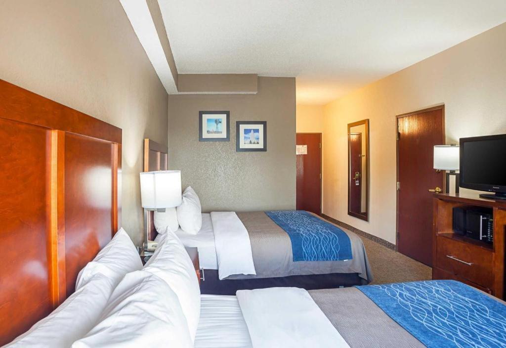Comfort I-80 Hotel 2*