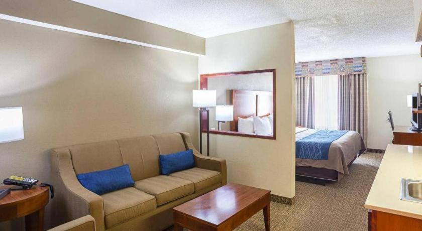 Hotel Comfort I-80